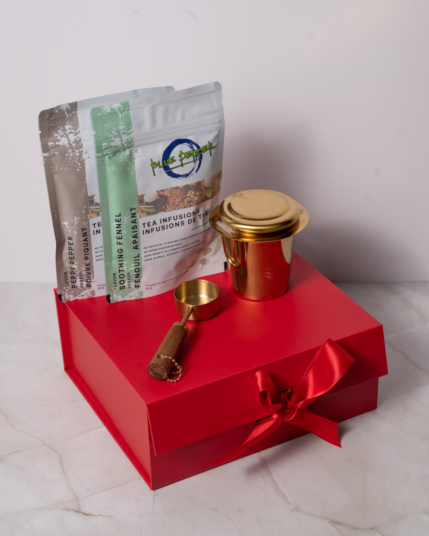 Warm Moments Gift Box (2 Tea Infusions, 1 Tea Infuser & 1 Spoon)