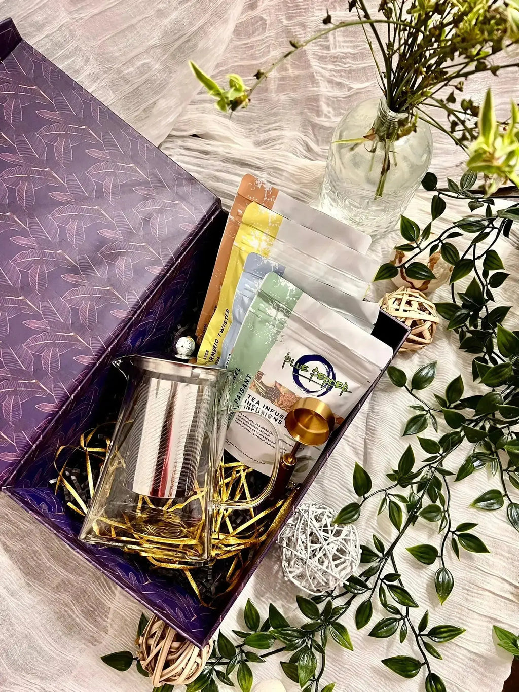 Ultimate Tea Lover's Gift Set Blue Pepper